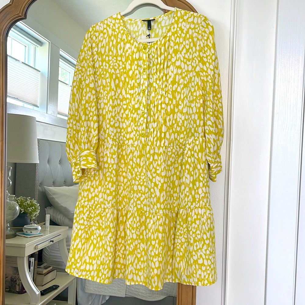New with tags!! Yellow print dress